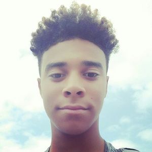 Meet your Posher, Cameron